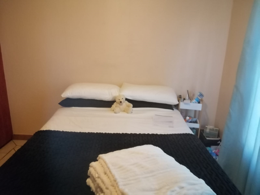 1 Bedroom Property for Sale in Rustenburg Central North West
